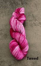 Load image into Gallery viewer, Die Wollwichtel - Kiss of Aphrodite - Strelitzia's Florist & Irish Craft Shop