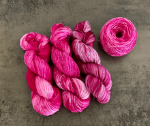 Load image into Gallery viewer, Die Wollwichtel - Kiss of Aphrodite - Strelitzia's Florist & Irish Craft Shop