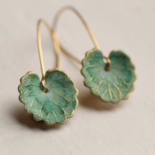 Load image into Gallery viewer, Green Clover Leaf Earrings - Strelitzia's Florist & Irish Craft Shop