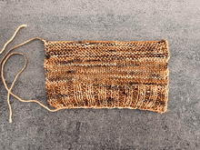 Load image into Gallery viewer, Die Wollwichtel - Amphora - Strelitzia's Florist & Irish Craft Shop