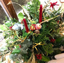 Load image into Gallery viewer, Christmas Fresh Table Centrepiece Display - Strelitzia's Floristry & Irish Craft Shop