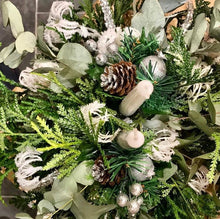 Load image into Gallery viewer, Christmas Fresh Table Centrepiece Display - Strelitzia's Floristry & Irish Craft Shop