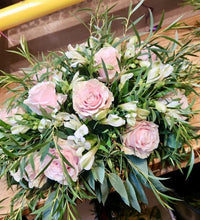 Load image into Gallery viewer, Funeral Wreath - soft pink - Strelitzia&#39;s Florist &amp; Irish Craft Shop