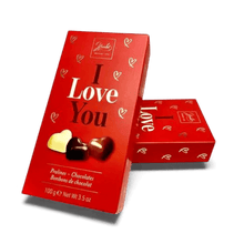 Load image into Gallery viewer, A Red Ruby Valentine’s Day Fresh Flowers bouquet &amp; box of Chocolate