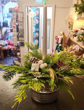 Load image into Gallery viewer, A Bespoke Christmas Table Centrepiece Displays