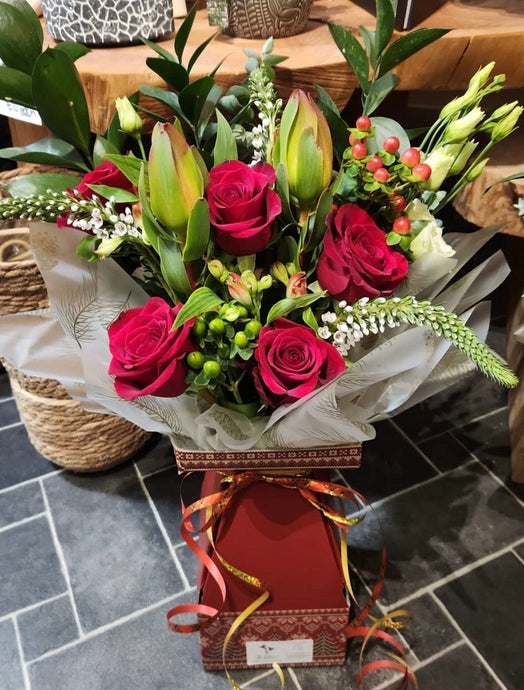 A Christmas Deluxe Ted & Green Fresh Flowers